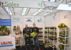 Cees Bronkhorst en Ronald Lamers van SierteeltSales stonden weer paraat voor hun kwekers.