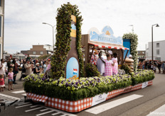 Praalwagen “Poffertjes” aangeboden door van Egmond Lisianthus