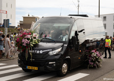 Regiewagen aangeboden door Brouwer Tours   