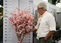 Pierre geeft een demonstratie 