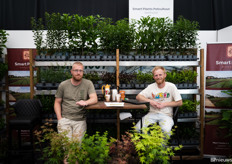 Smart Plants potcultuur met hun "gouwe ouwe" assortiment, op de foto Mart Peeters en Stijn van Os