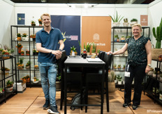 Berend van Oriental Group en Suzanne van Edelcactus om hun producten en herfstige assortiment te promoten