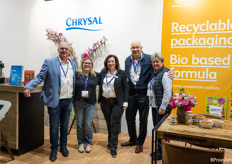 Het team van Chrysal met hun recyclebare verpakkingen 