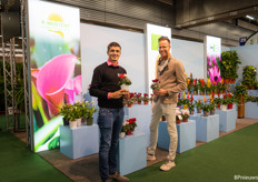 Luuk Donker van SurePlants SalesSupport met John Mostert van P. Mostert plantenkwekerij 