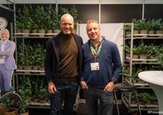 Martijn Boers van Martijn Boers Potplanten werd bezocht door Johnny Tanner van Tanners Fine Irish Foliage die ook eucalyptus teelt, maar dan in Ierland.